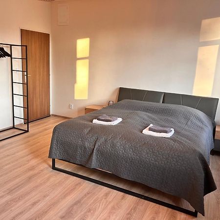 Gallery Apartments Liberec Esterno foto