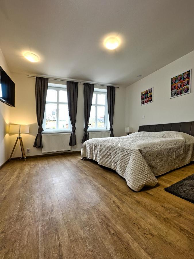 Gallery Apartments Liberec Esterno foto