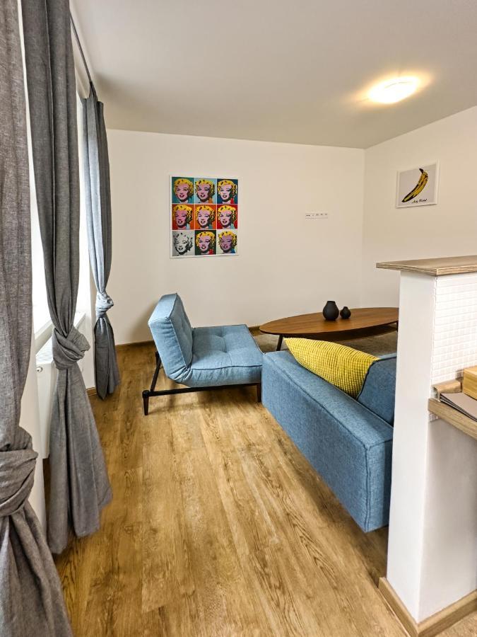 Gallery Apartments Liberec Esterno foto