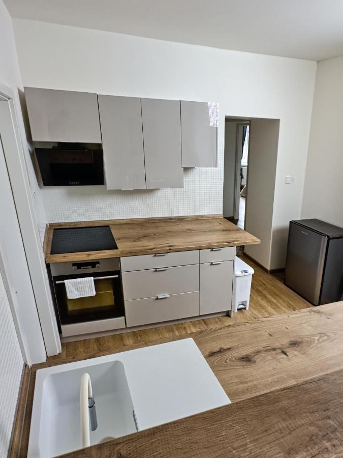 Gallery Apartments Liberec Esterno foto