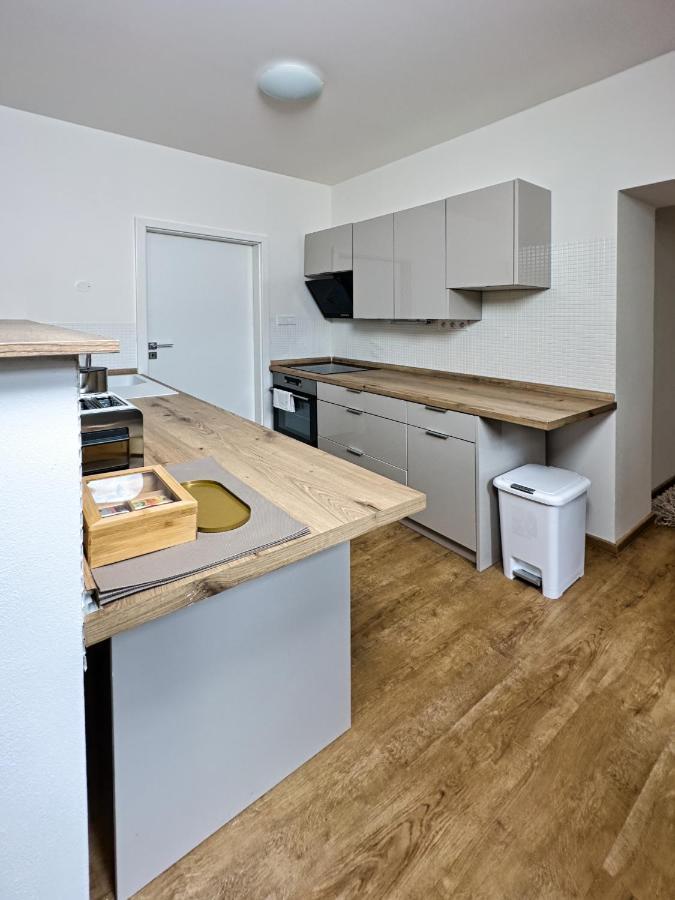 Gallery Apartments Liberec Esterno foto