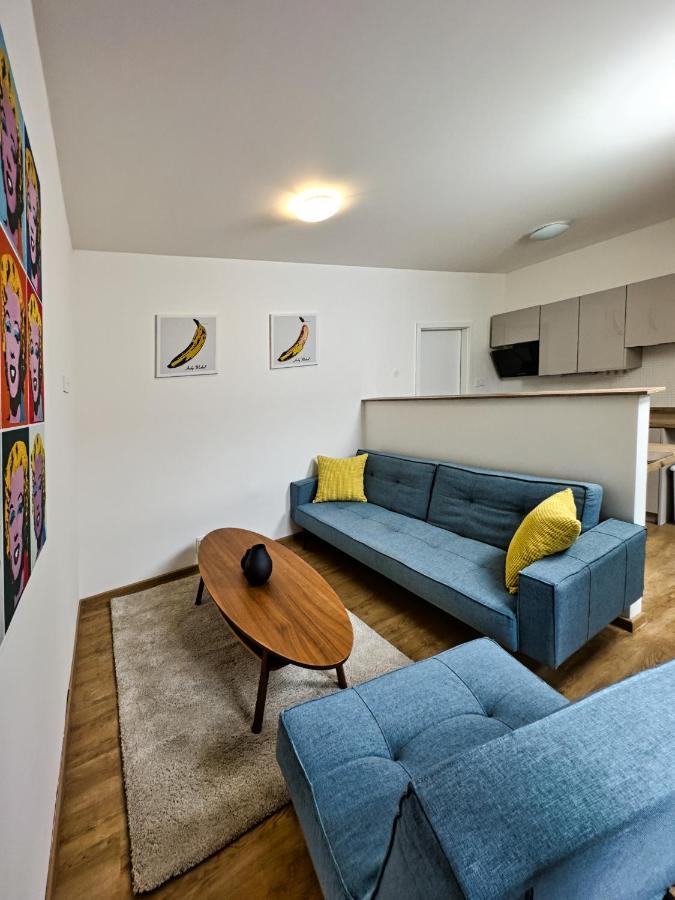 Gallery Apartments Liberec Esterno foto