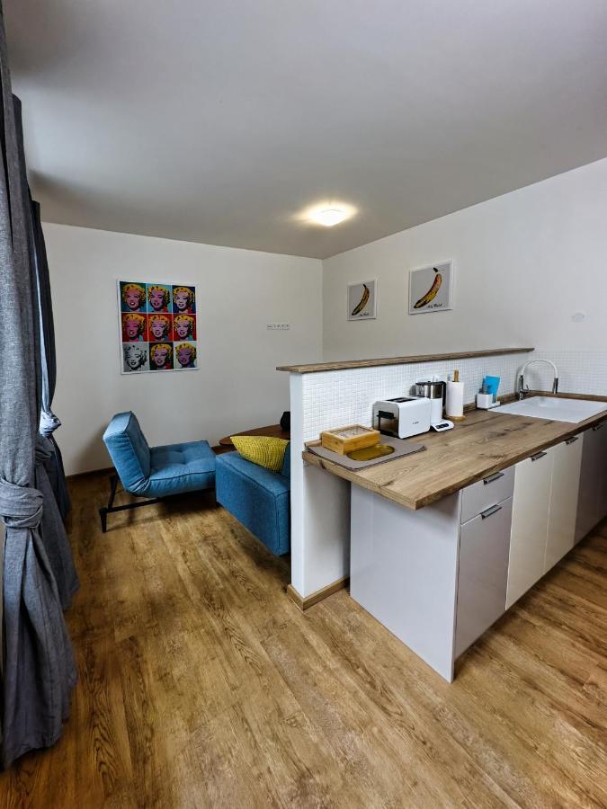 Gallery Apartments Liberec Esterno foto
