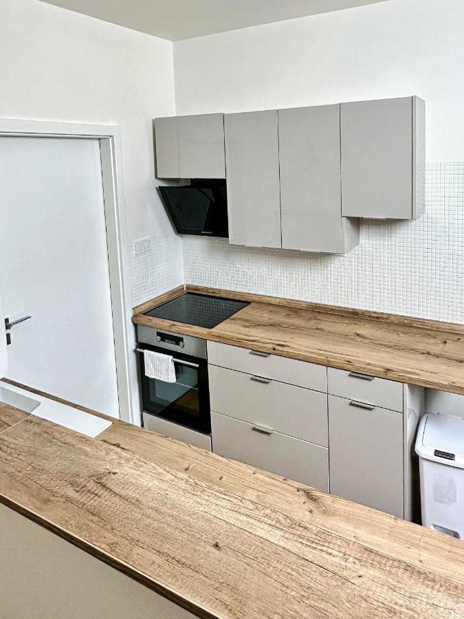 Gallery Apartments Liberec Esterno foto