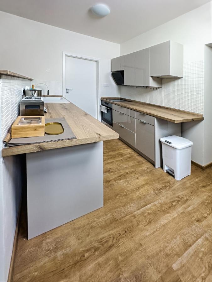 Gallery Apartments Liberec Esterno foto